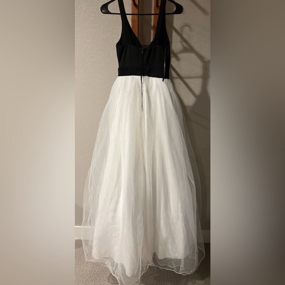 Ball Gown - Picture 5 of 8